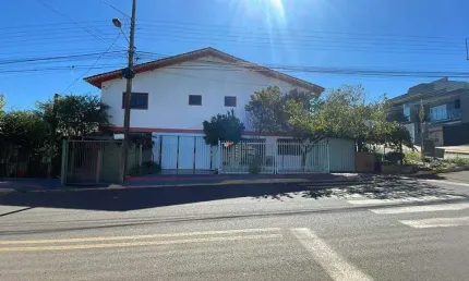 Casa com 3 quartos para alugar na Rua Pouso Redondo, Cristo Rei, Chapecó
