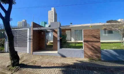 Casa com 4 quartos para alugar na Rua Bento Gonçalves, Jardim Itália, Chapecó