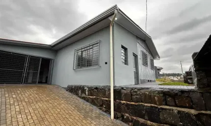 Casa com 2 quartos para alugar na Rua Jaci Alberto Detoni, Efapi, Chapecó