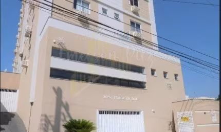 APARTAMENTO SEMIMOBILIADO DE 2 QUARTOS SENDO UM SUÍTE NO BAIRRO CENTRO