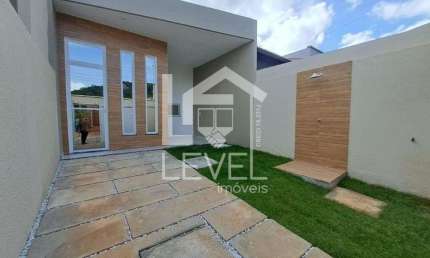 Casa Plana com Fino Acabamento em Itaitinga, 100% Nascente