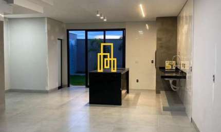 Casa para Venda em Uberlândia, Saraiva, 3 dormitórios, 1 suíte, 2 banheiros, 2 vagas