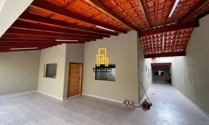 Casa para Venda em Uberlândia, Laranjeiras, 3 dormitórios, 1 suíte, 2 banheiros, 2 vagas