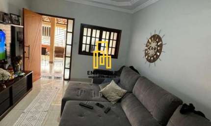 Casa para Venda em Uberlândia, Jardim Patricia, 3 dormitórios, 2 suítes, 4 banheiros, 2 vagas