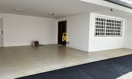 Casa para Venda em Uberlândia, Vigilato Pereira, 3 dormitórios, 1 suíte, 2 banheiros, 3 vagas