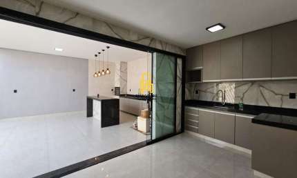 Casa para Venda em Uberlândia, Jardim Botânico, 3 dormitórios, 1 suíte, 1 banheiro, 3 vagas