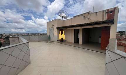 Cobertura para Venda em Uberlândia, Brasil, 3 dormitórios, 2 suítes, 1 banheiro, 4 vagas