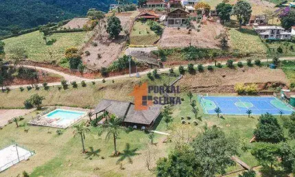 Casa com 3 quartos à venda, 190 m² por R$ 680.000 - Vale Alpino - Teresópolis/RJ