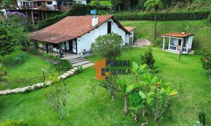 Casa com 3 quartos à venda, 156 m² por R$ 1.000.000 - Parque do Imbuí - Teresópolis/RJ