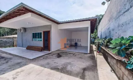 Casa linear com 3 quartos à venda, 117 m² por R$ 580.000 - Albuquerque - Teresópolis/RJ