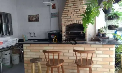 Casa com 2 dormitórios à venda, 205 m² por R$ 850.000,00 - São Luiz - Itu/SP