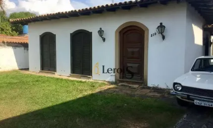 Casa com 4 dormitórios à venda, 290 m² por R$ 950.000,00 - Centro - Itu/SP