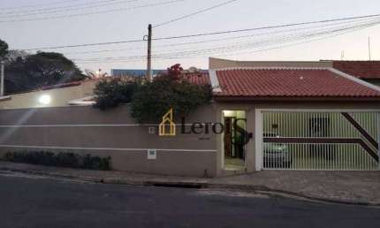 Casa com 3 dormitórios à venda, 200 m² por R$ 580.000,00 - Jardim da Cidade - Salto/SP