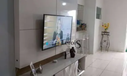 Casa com 3 dormitórios à venda, 158 m² por R$ 499.900,00 - Jardim Santa Cruz - Salto/SP
