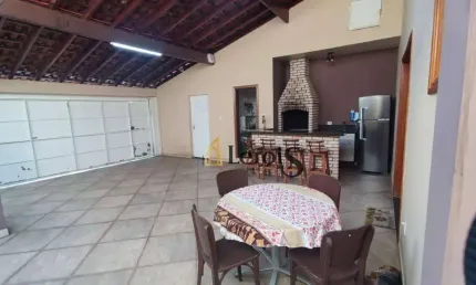 Casa com 3 dormitórios à venda, 138 m² por R$ 880.000,00 - Parque Residencial Presidente Médici - Itu/SP