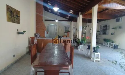 Casa com 1 dormitório à venda, 160 m² por R$ 650.000,00 - Parque Residencial Presidente Médici - Itu/SP