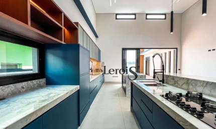 Casa com 3 dormitórios à venda, 183 m² por R$ 2.200.000,00 - Condominio Portal dos Bandeirantes - Salto/SP