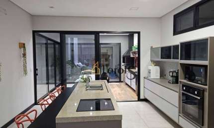 Casa com 3 dormitórios à venda, 212 m² por R$ 1.490.000,00 - Condomínio Lagos D'Icaraí - Salto/SP