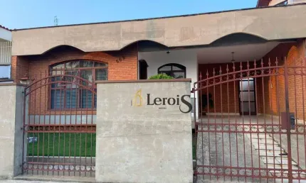 Casa com 4 dormitórios à venda, 190 m² por R$ 880.000,00 - Brasil - Itu/SP