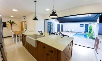 Casa com 3 dormitórios à venda, 190 m² por R$ 2.390.000,00 - Condomínio Maria Cândida - Indaiatuba/SP