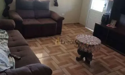 Chácara com 2 dormitórios à venda, 2000 m² por R$ 375.000,00 - Capuava - Mairinque/SP
