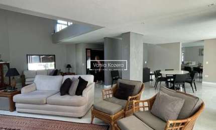 Casa Residencial 5 - 550 m2 A/T-3 suítes- 4.100.000-toda reformada- Sta Parnaíba