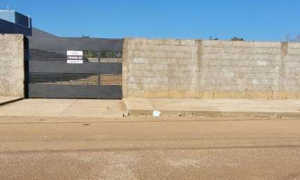 Terreno localizado no Bairro Parque Estoril em Santo Antônio do Leverger.
