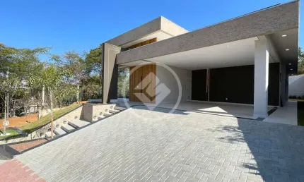 Casa Alto Padrão- Condomínio Gran Royalle codigo: 78941