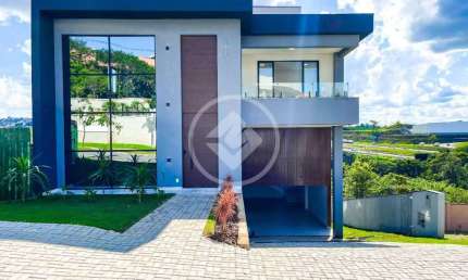 Casa de Dois Andares no Condomínio Alphaville em Vespasiano MF / My Broker codigo: 108778