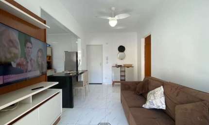 Apartamento à venda em Praia Grande-SP, no bairro Caiçara, com 1 quarto, 1 sala, 1 banheiro, 1 vaga de garagem e 48m².