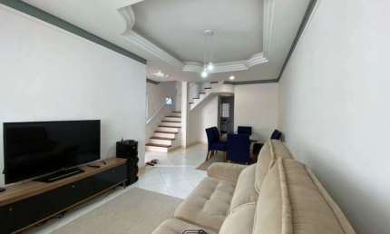 Sobrado com 3 quartos, Caiçara, Praia Grande - R$ 650 mil, Cod: 385