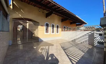 Casa com 2 quartos à venda na Rua Marquês de Monte Alegre, 458, Jardim Real, Praia Grande