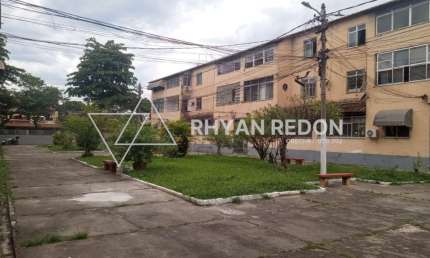 Apartamento exclusivo de 2 quartos, 2 banheiros, 1 vaga, em condomínio fechado, em Marechal Hermes