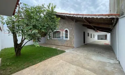 Casa com 3 quartos para alugar no Parque Balneário Oásis, Peruíbe 