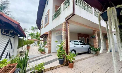 Casa com 4 quartos à venda no Jardim São Luis, Peruíbe 
