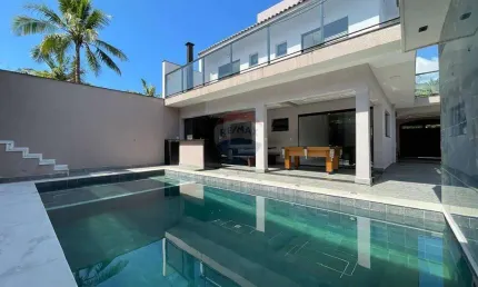 Casa com 5 quartos para alugar no Centro, Peruíbe 