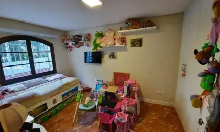 Sobrado para Venda em Diadema, Centro, 4 dormitórios, 2 suítes, 3 banheiros, 8 vagas