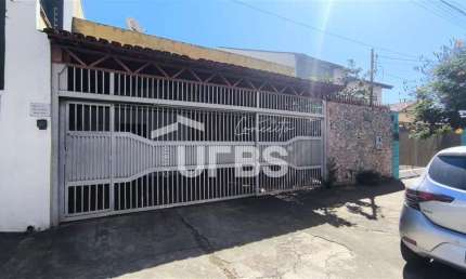 Casa com 4 quartos à venda na Rua C 248, Setor Nova Suiça, Goiânia