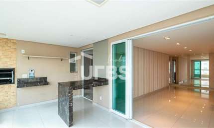 Amplo Apartamento de 150m² | 4 Quartos (2 Suítes) | Varanda Gourmet com Churrasqueira à carvão