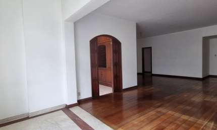 Super apartamento em Copacabana, 1 por andar - Rua Souza Lima