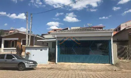 Casa com 3 dormitórios à venda, 200 m² por R$ 500.000