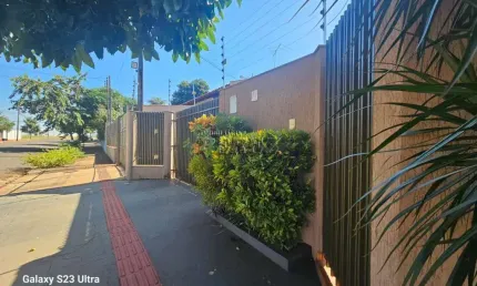Casa com 3 quartos à venda na Manoel Barbosa da Fonseca Filho, --, San Fernando, Londrina por R$ 750.000