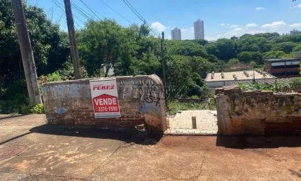 Terreno à venda na Rua Espírito Santo, --, Centro, Londrina por R$ 490.000