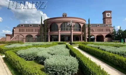 Terreno à venda na Akira Yoshii, --, Vivendas do Arvoredo, Londrina por R$ 4.630.000