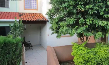 Casa em condomínio fechado com 3 quartos à venda na Estrada dos Pioneiros, --, Jardim Morumbi, Londrina por R$ 235.000