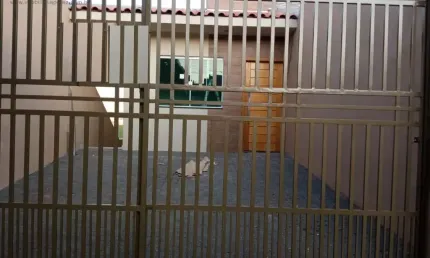 Casa com 4 quartos à venda na Rua Francisco Alves Sobrinho, --, Portal de Versalhes 2, Londrina por R$ 550.000