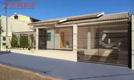 Casa com 3 quartos à venda na Jose Pelisson, --, Centro, Ibiporã por R$ 650.000