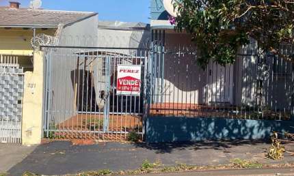 Casa com 3 quartos à venda na Rua Alagoas, --, Centro, Londrina por R$ 420.000