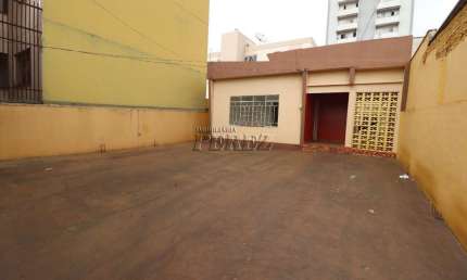 Casa comercial para alugar na Rua Mato Grosso, --, Centro, Londrina por R$ 1.980