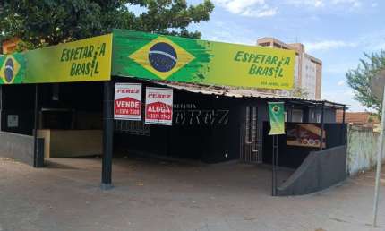 Casa com 1 quarto para alugar na Brasil, --, Centro, Londrina por R$ 3.500